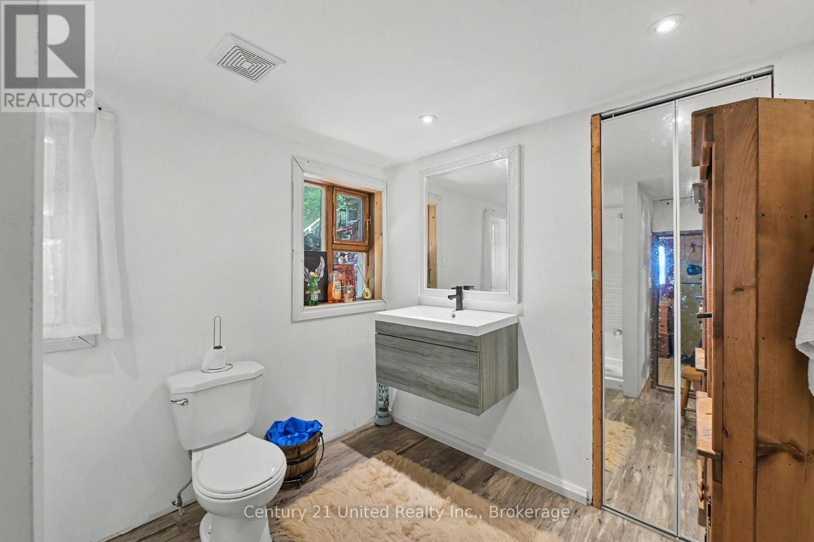 176 Robins Road Property Photo 33