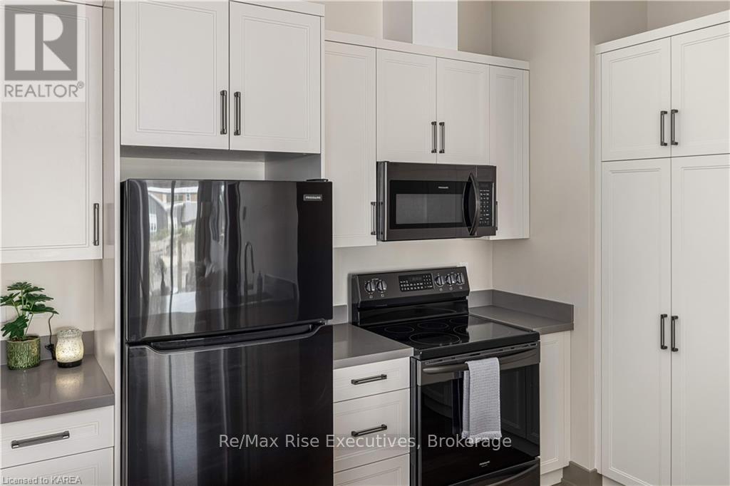 110 - 820 Gardiners Road Property Photo 8