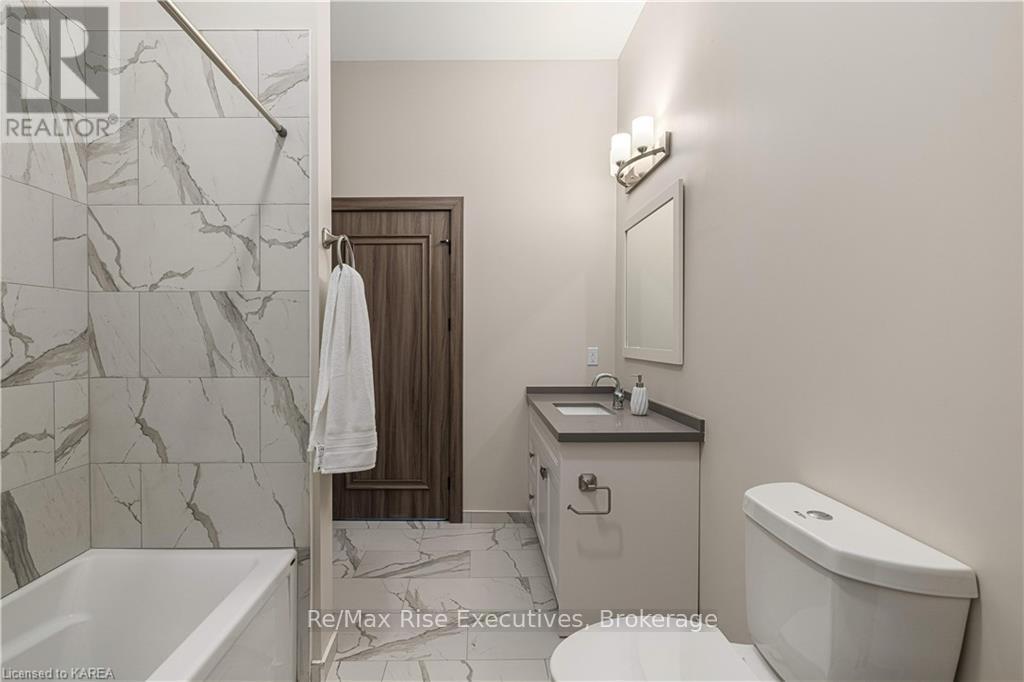 110 - 820 Gardiners Road Property Photo 21