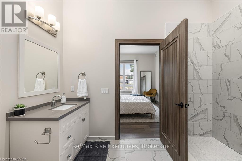 110 - 820 Gardiners Road Property Photo 31