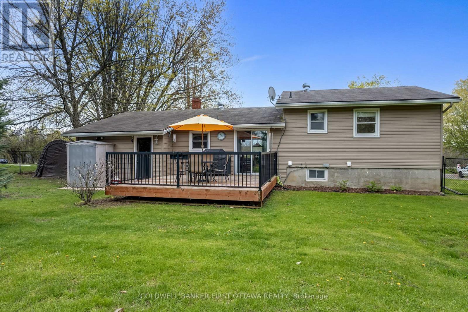 114 Morris Road S Property Photo 4