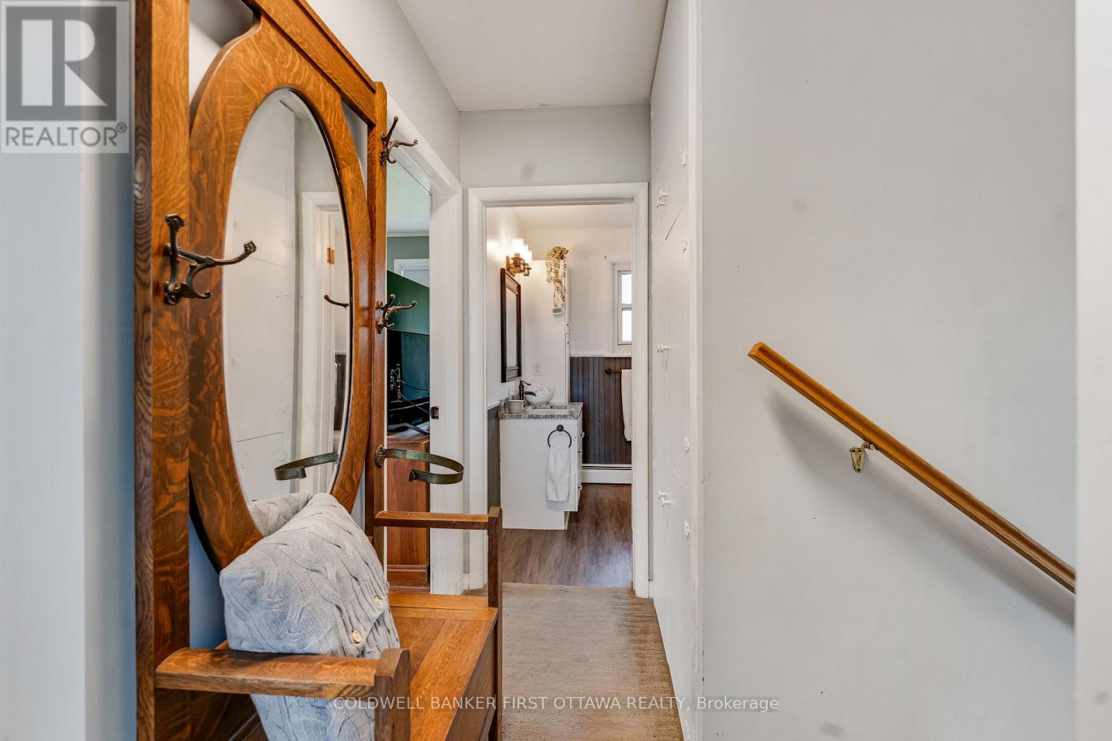 114 Morris Road S Property Photo 24