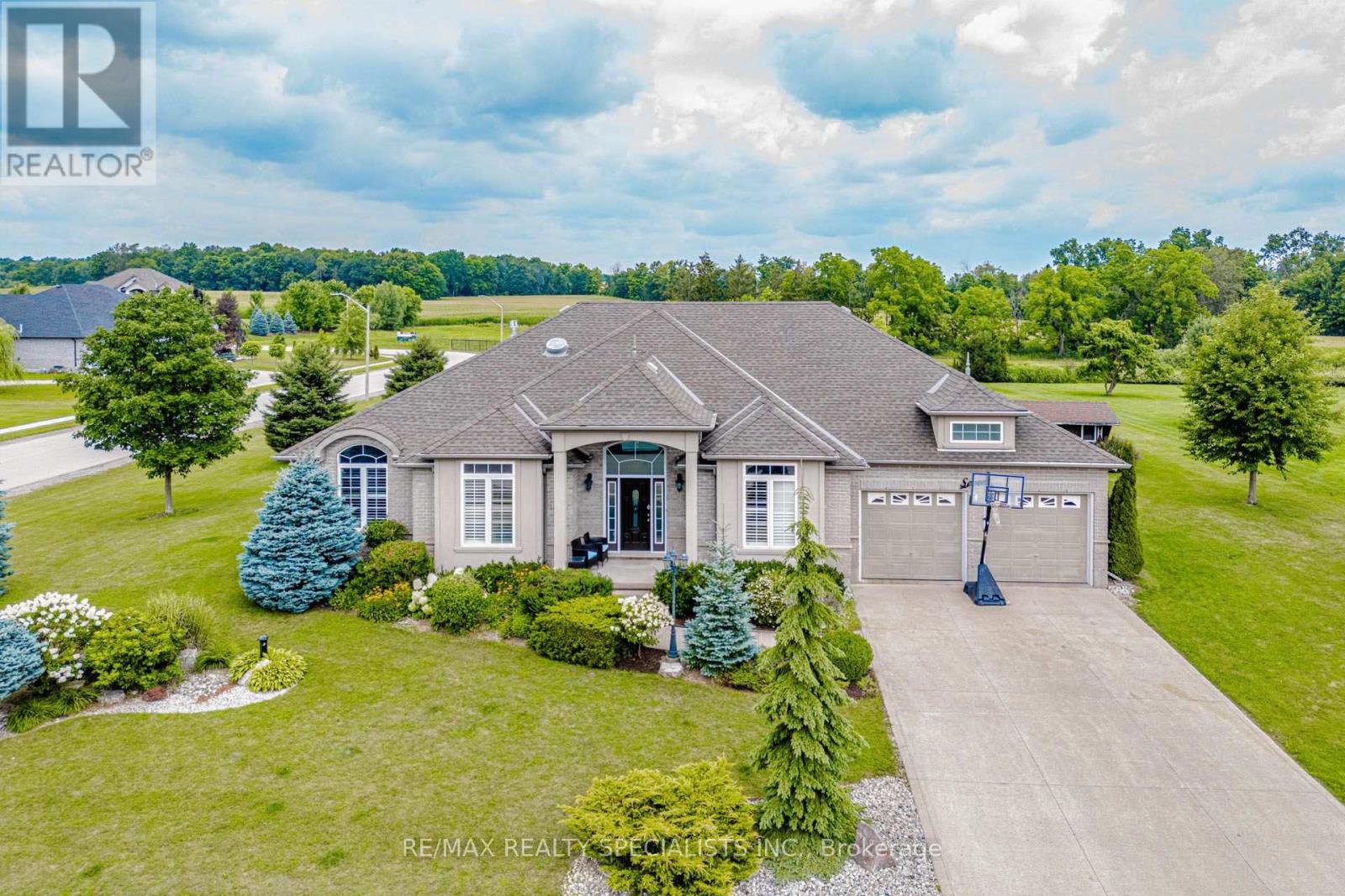 7 Snyder Court Property Photo 2