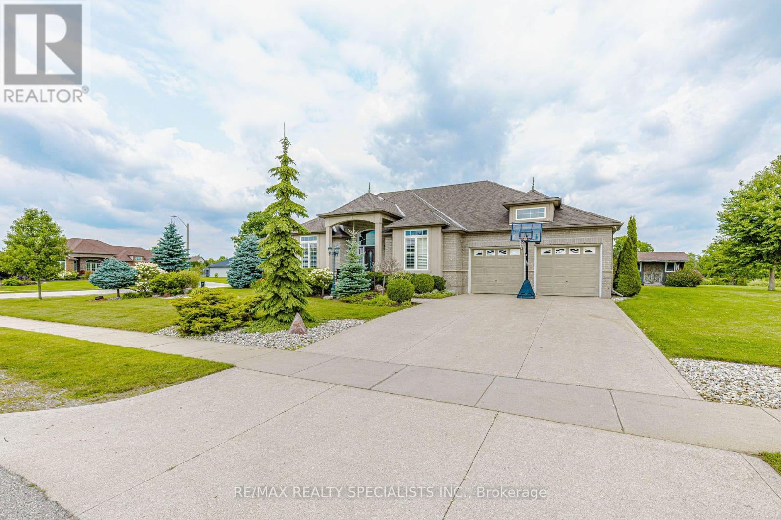 7 Snyder Court Property Photo 3