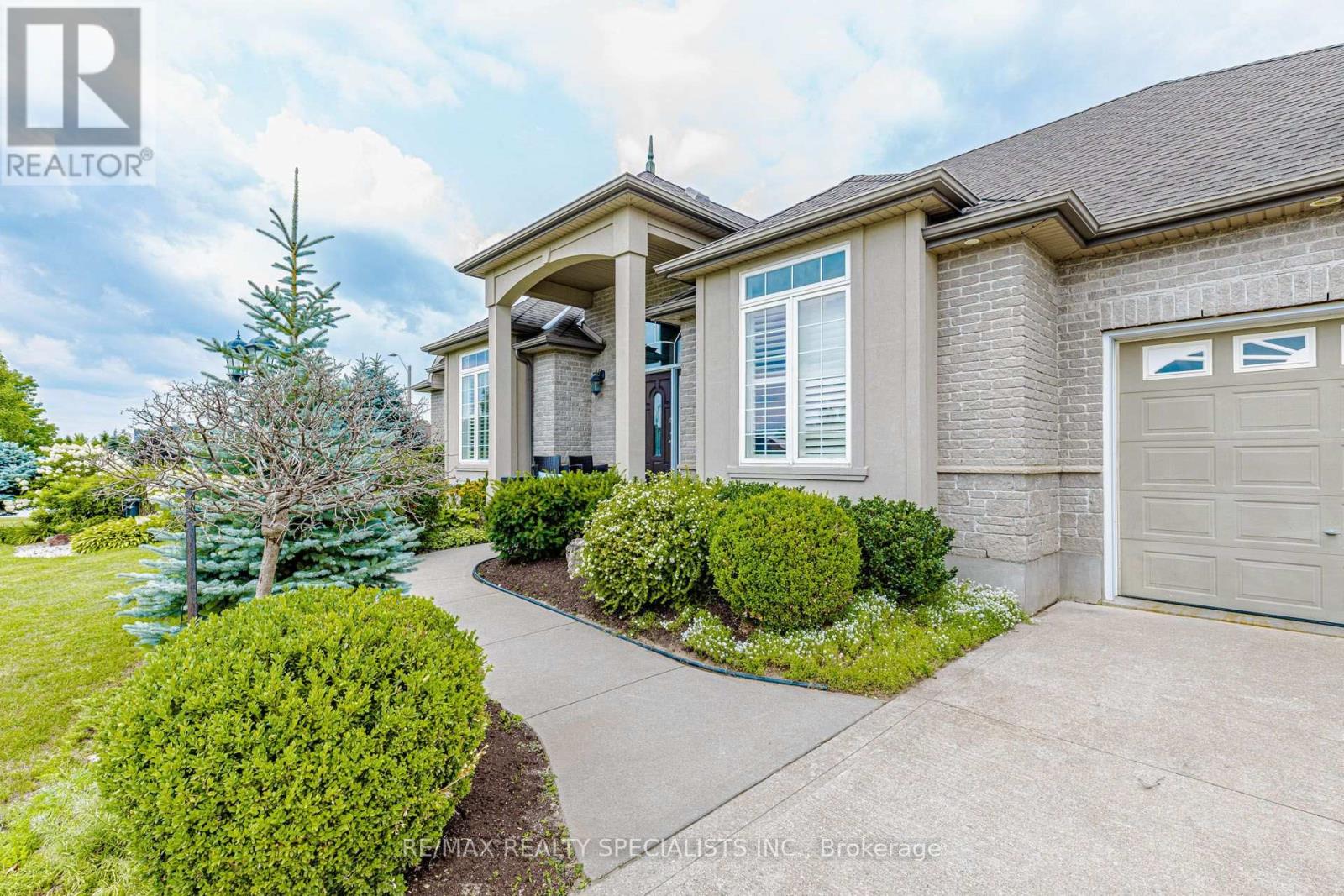 7 Snyder Court Property Photo 8