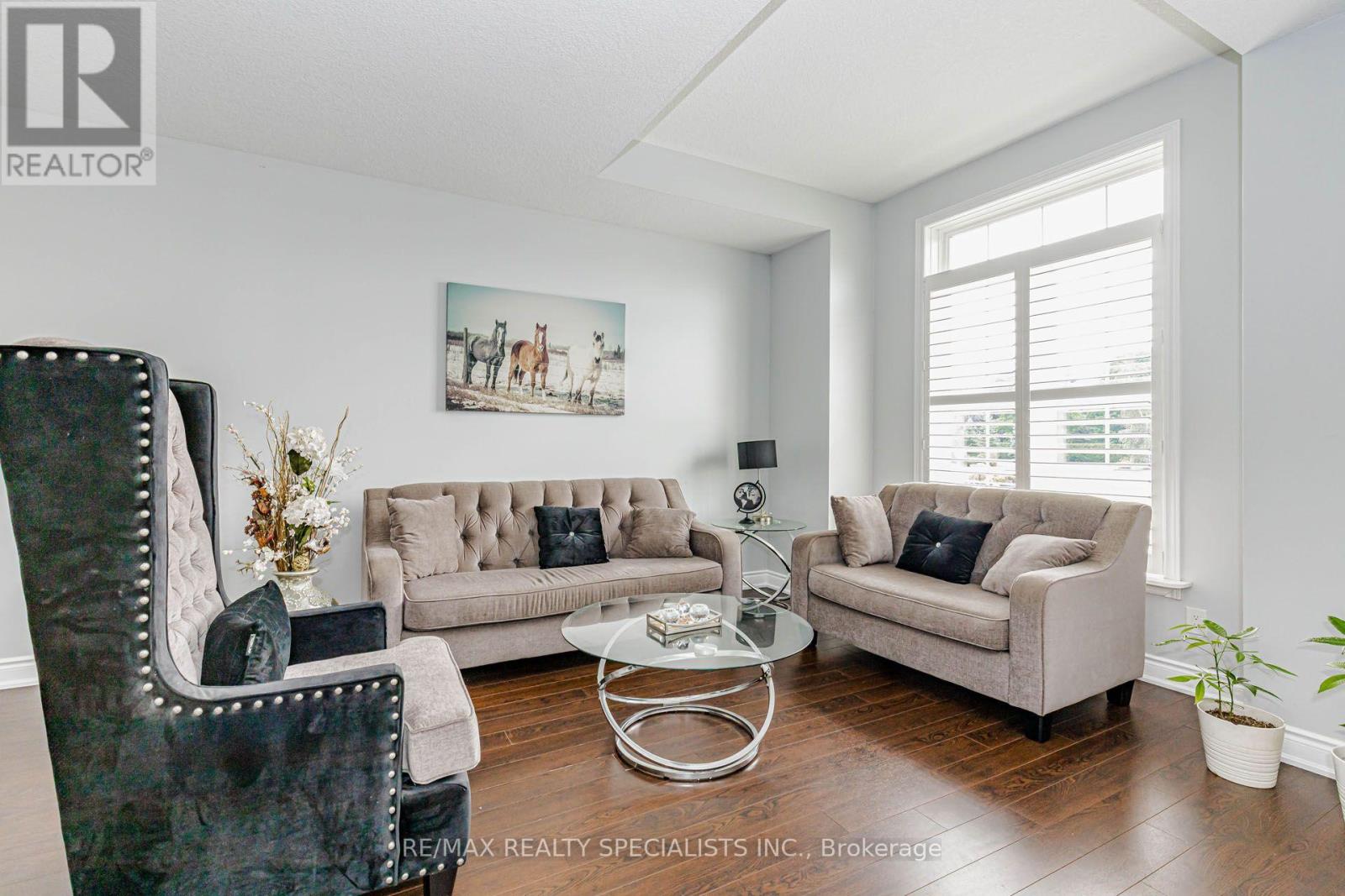 7 Snyder Court Property Photo 17