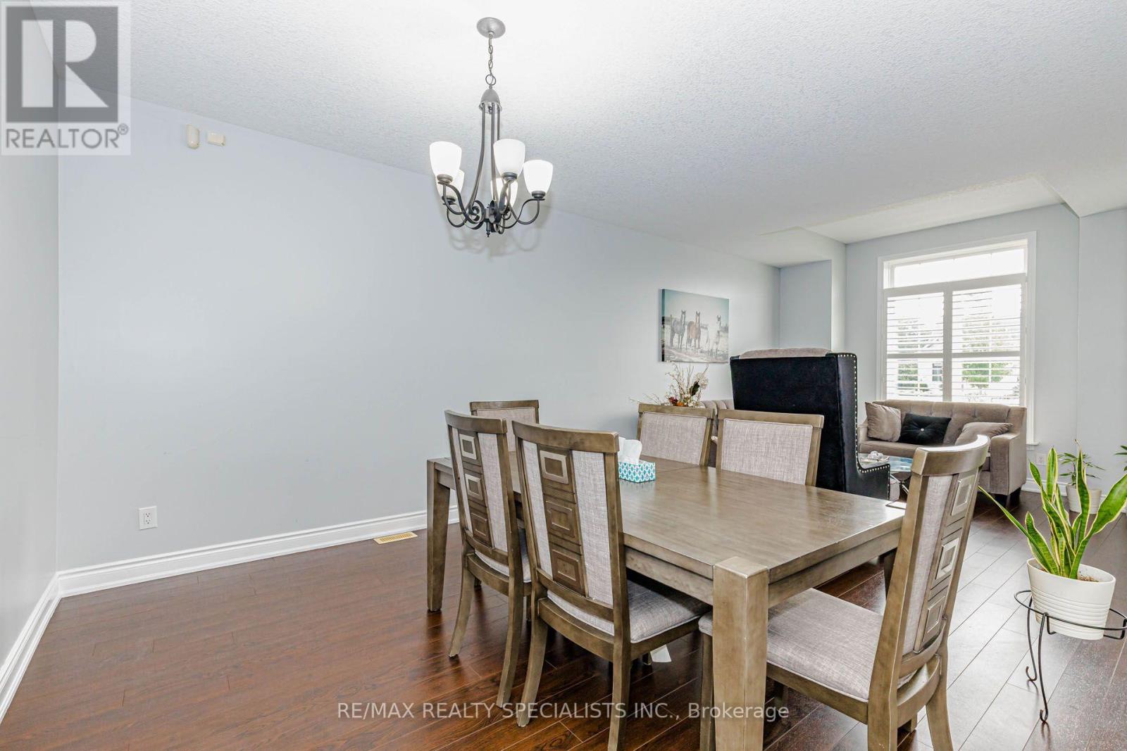 7 Snyder Court Property Photo 24