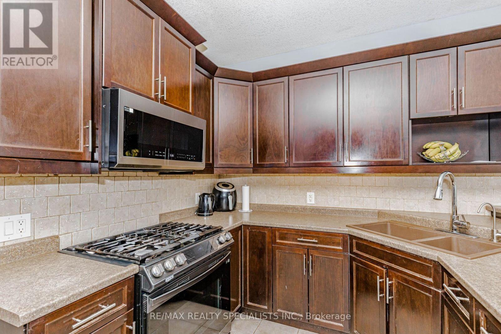 7 Snyder Court Property Photo 27