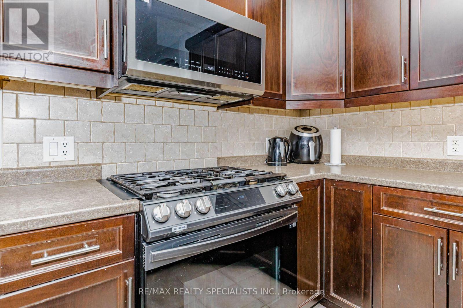 7 Snyder Court Property Photo 28