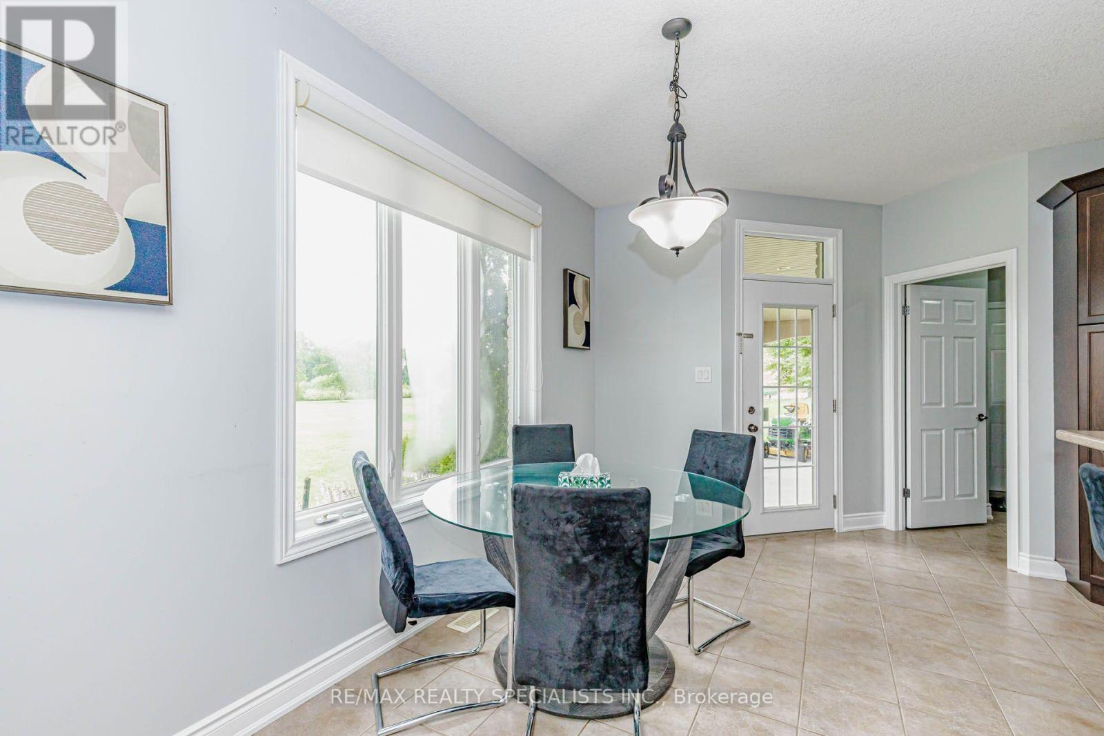 7 Snyder Court Property Photo 33
