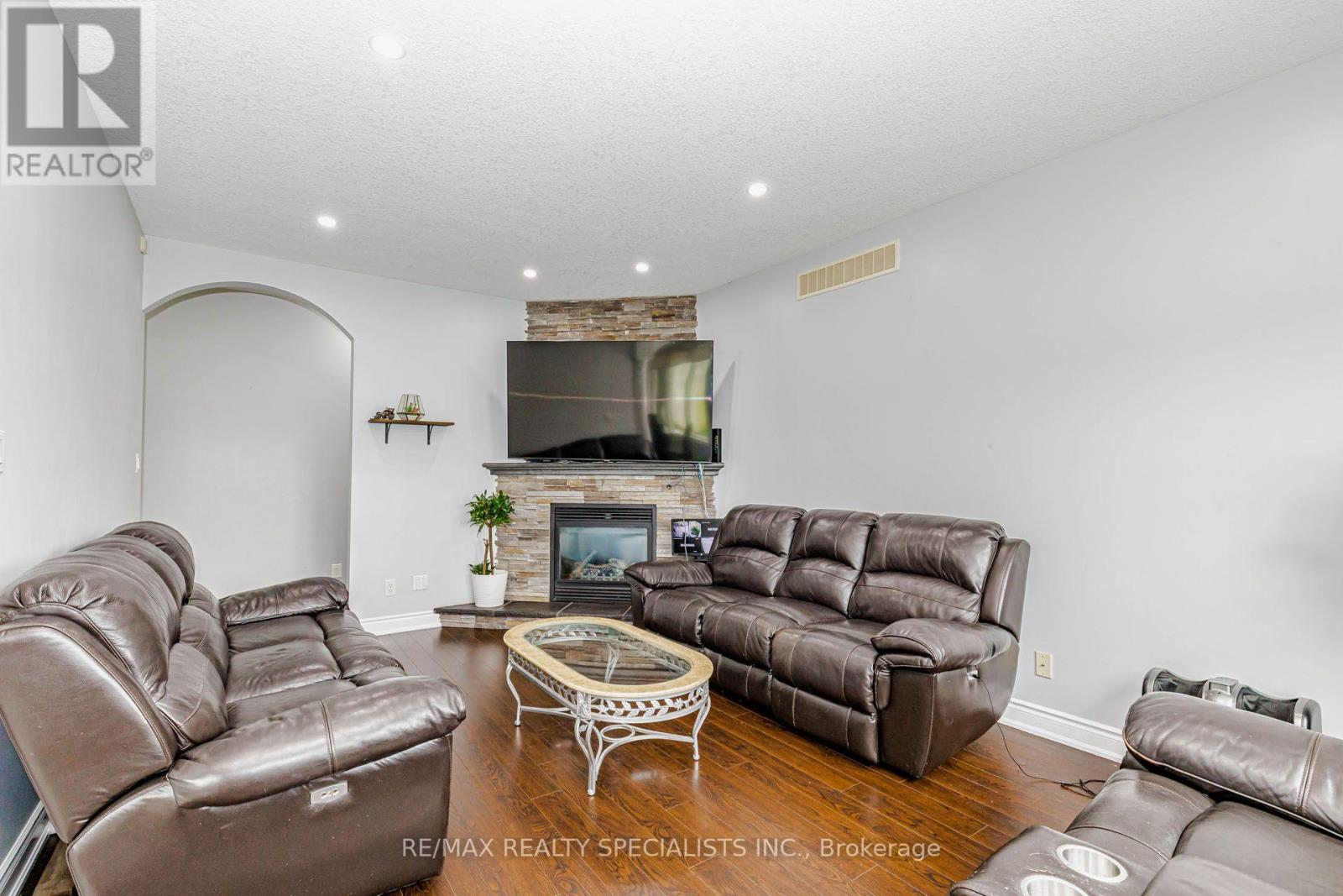 7 Snyder Court Property Photo 37