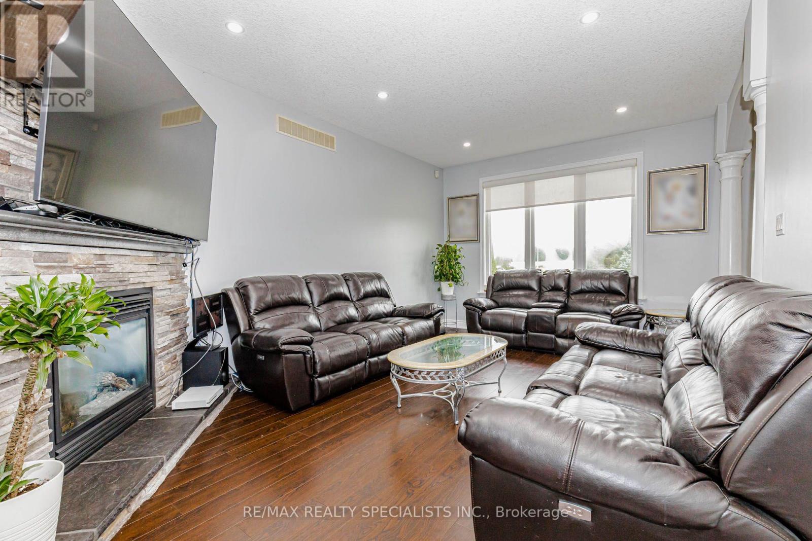 7 Snyder Court Property Photo 38