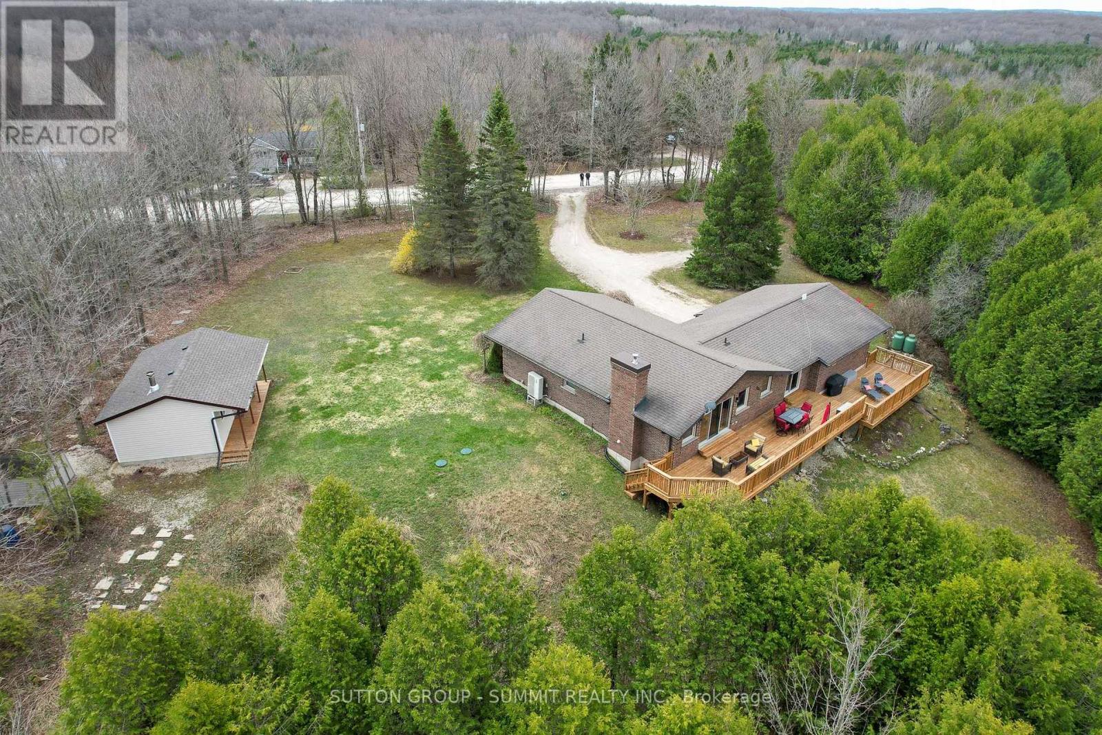 447223 10th Concession Property Photo 1