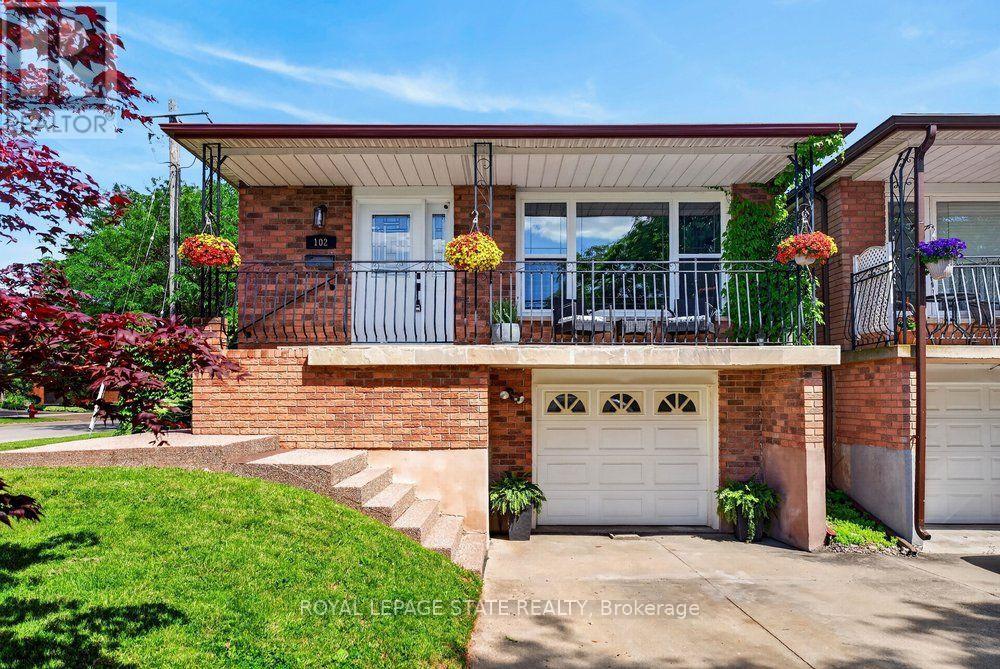 102 BIRCHLAWN DRIVE Property Photo 1