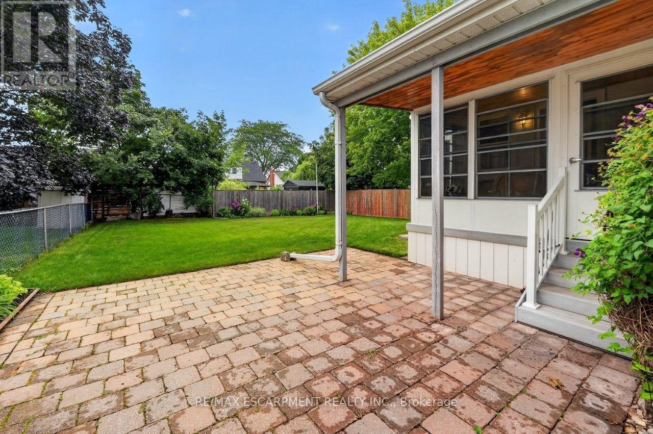 23 Lakeview Avenue Property Photo 26