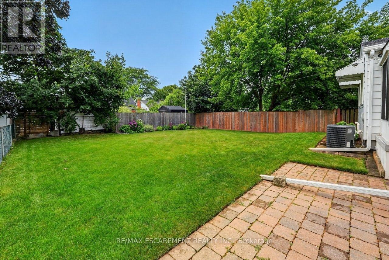23 Lakeview Avenue Property Photo 27