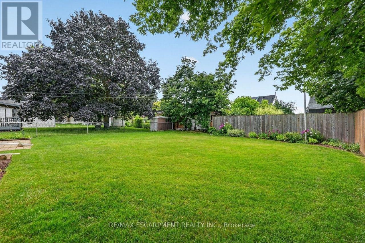 23 Lakeview Avenue Property Photo 28