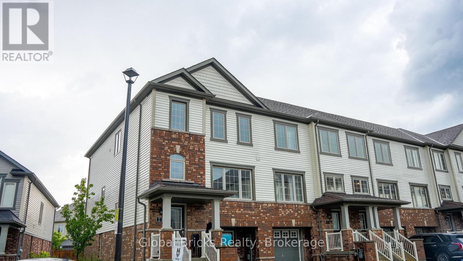 6 - 755 LINDEN DRIVE Property Photo 1