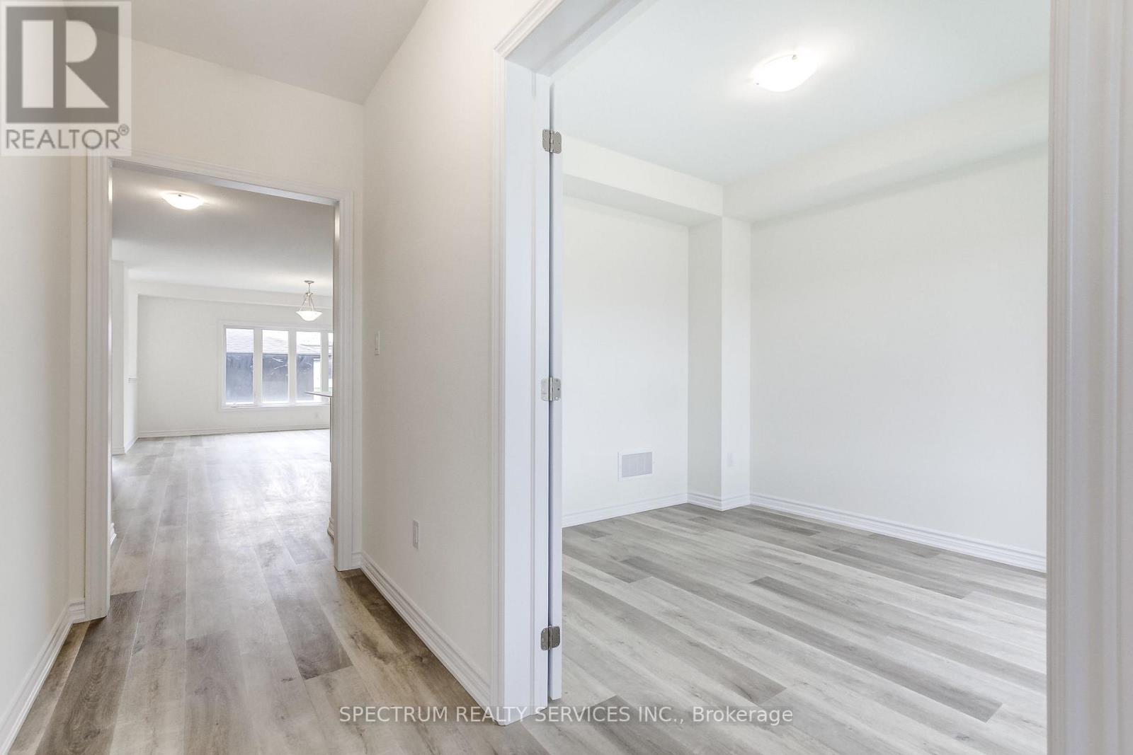 27 Strickland Avenue Property Photo 10