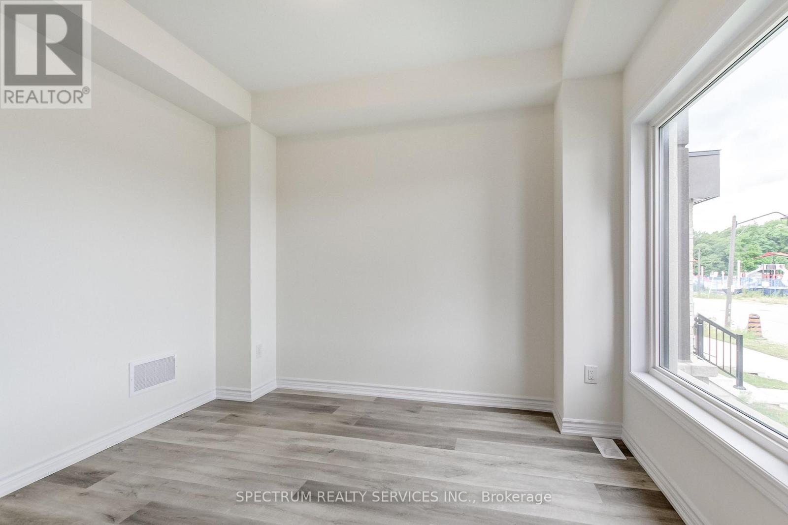 27 Strickland Avenue Property Photo 11