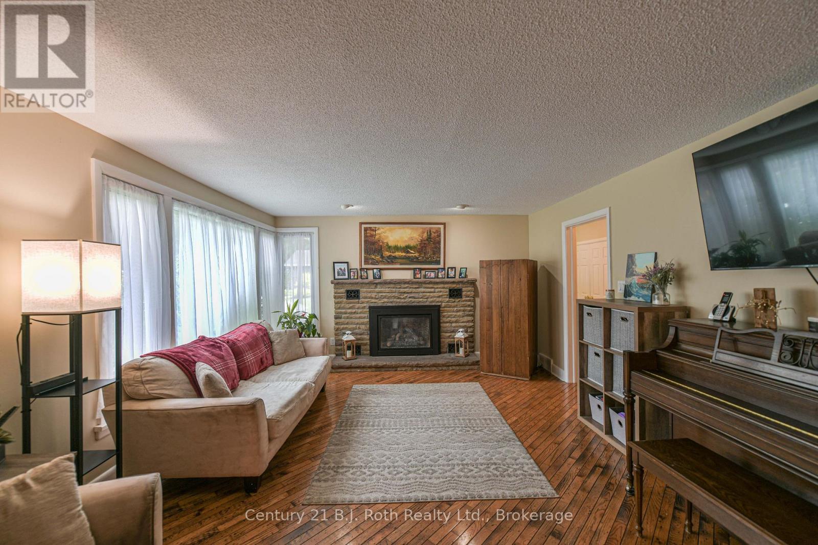 1028 Cowbell Lane Property Photo 28