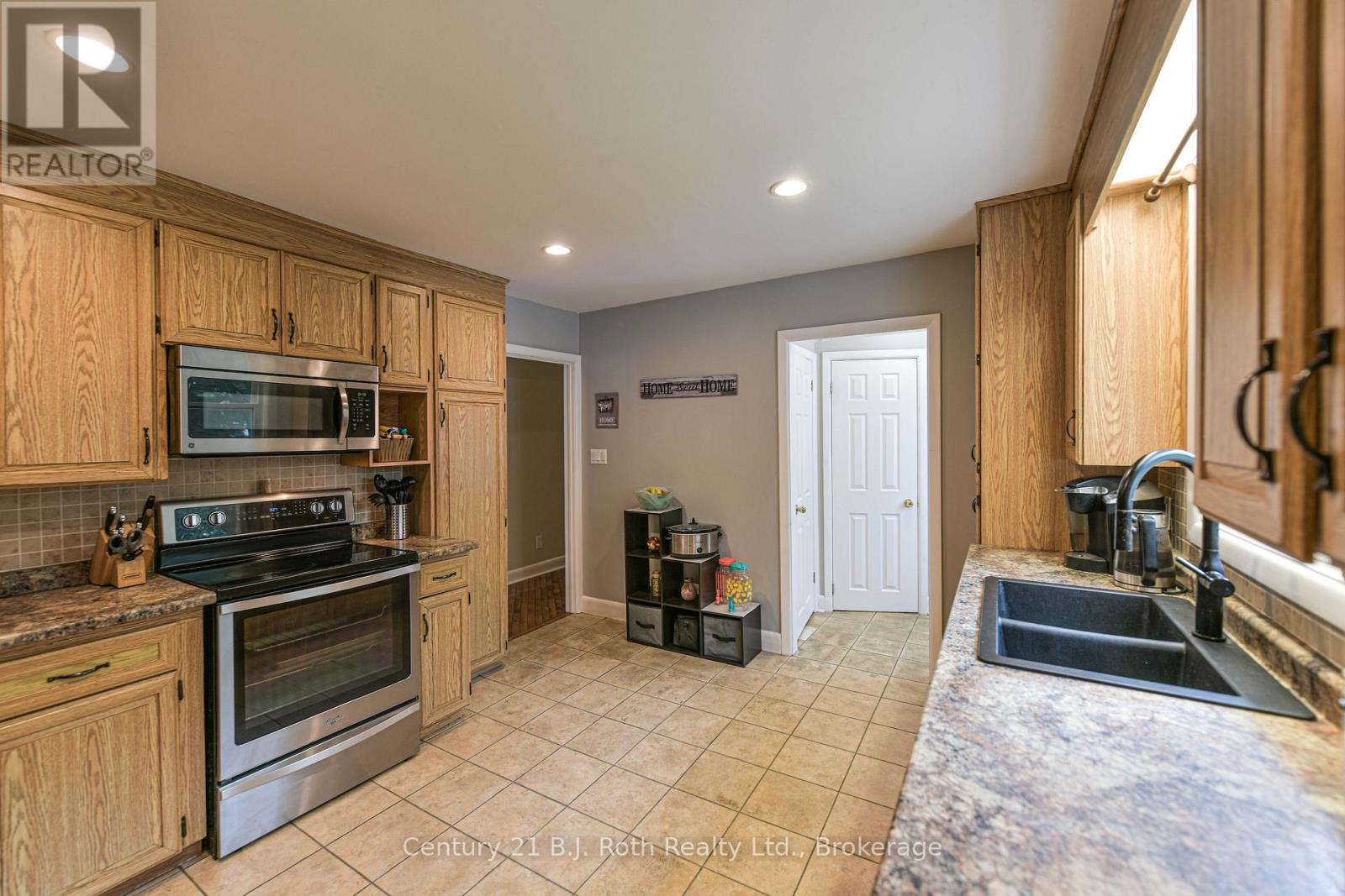 1028 Cowbell Lane Property Photo 33