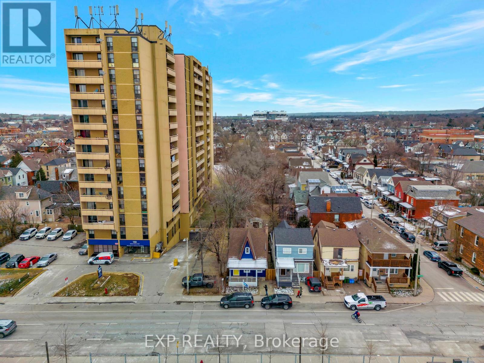 142 Sanford Avenue N Property Photo 37