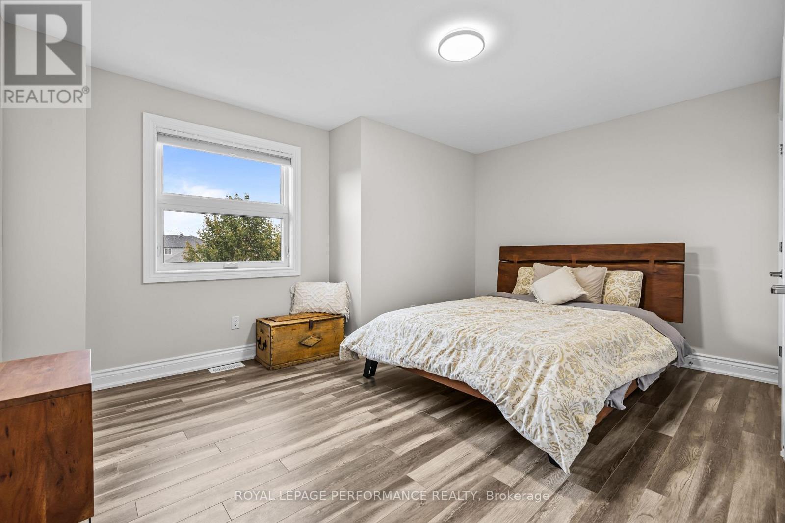 441 Bruges Street Property Photo 26