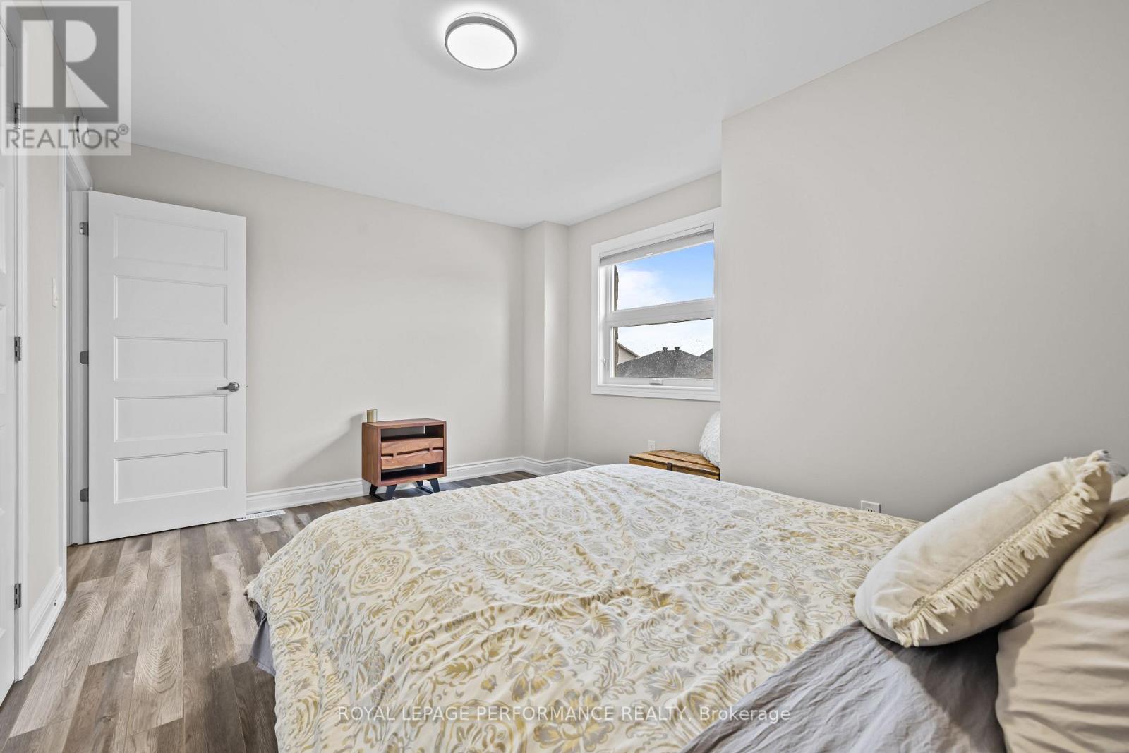 441 Bruges Street Property Photo 27