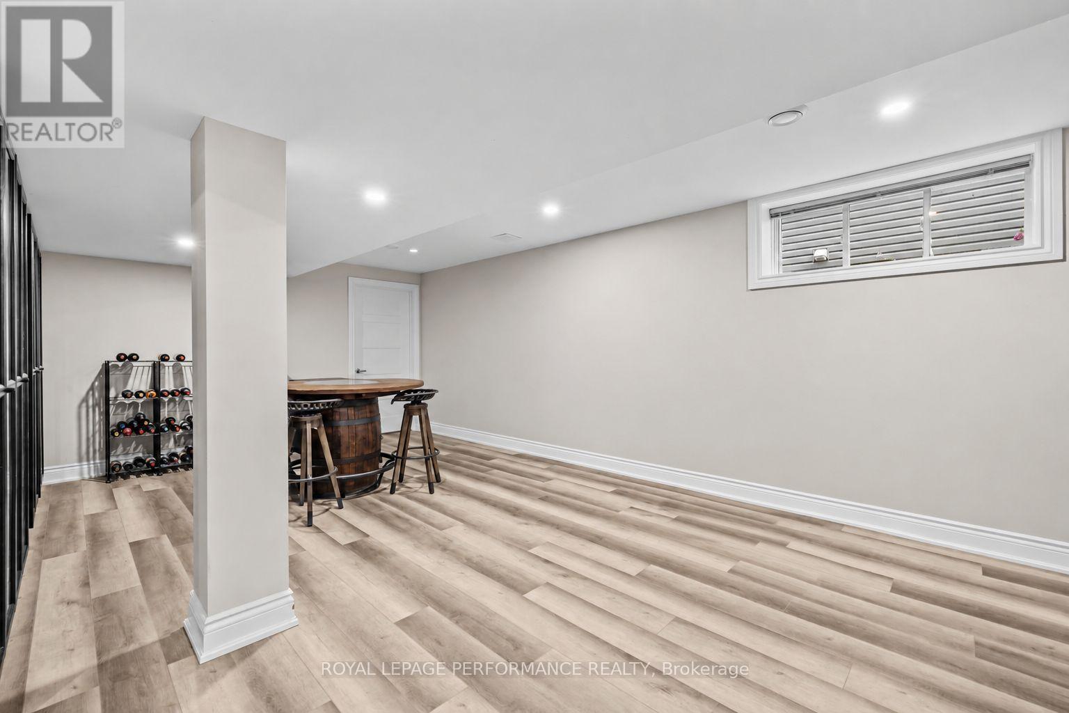 441 Bruges Street Property Photo 31