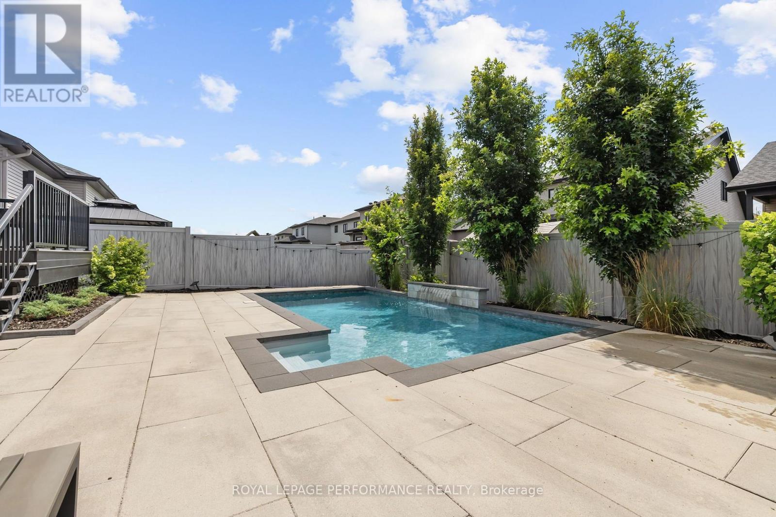 441 Bruges Street Property Photo 39