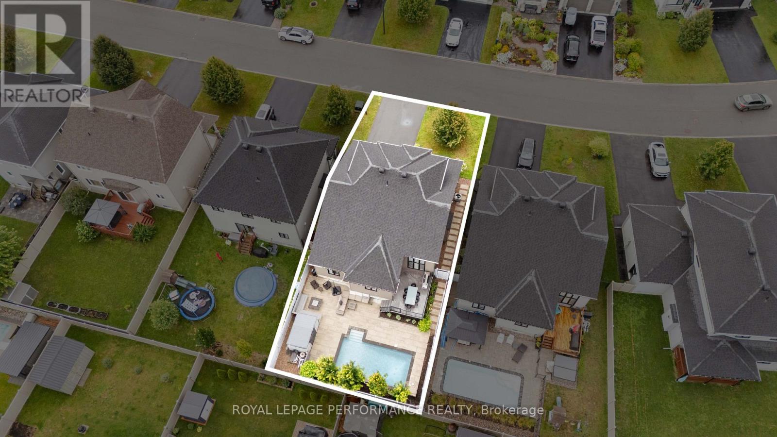 441 Bruges Street Property Photo 43