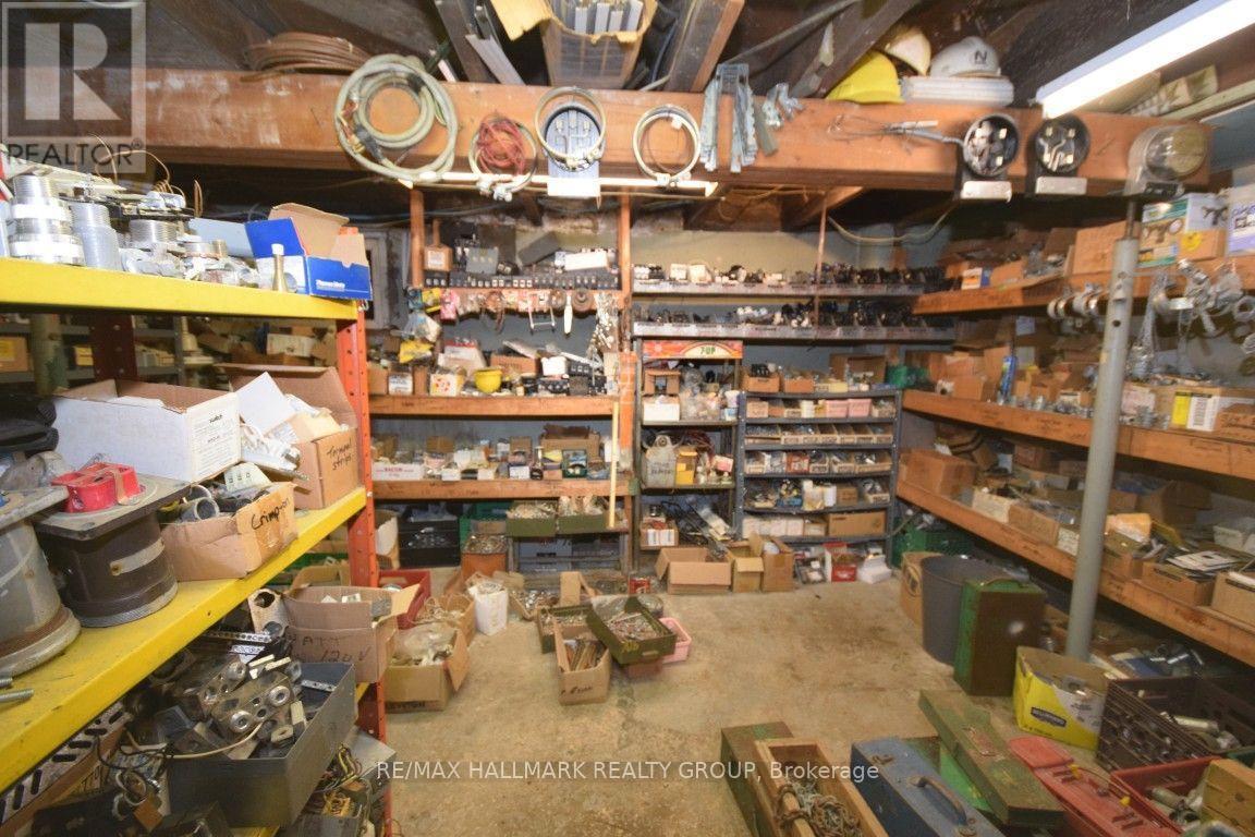 567 Gladstone Avenue Property Photo 6