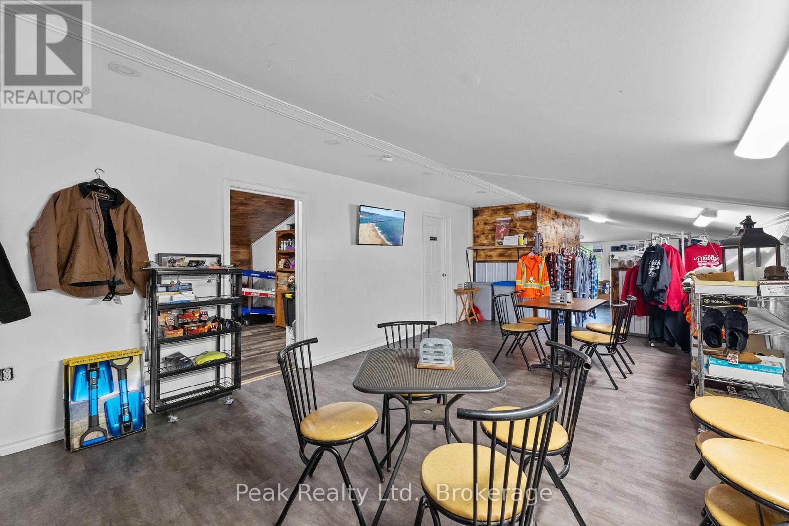22353 Highway 41 Property Photo 30