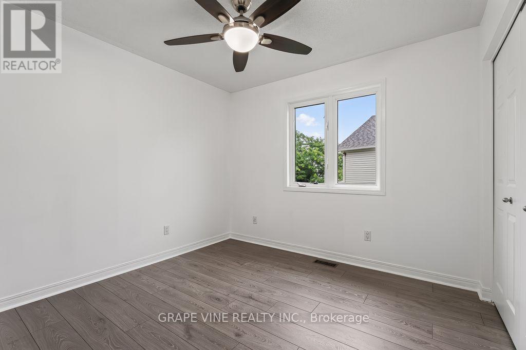 105 Rowallen Place Property Photo 24