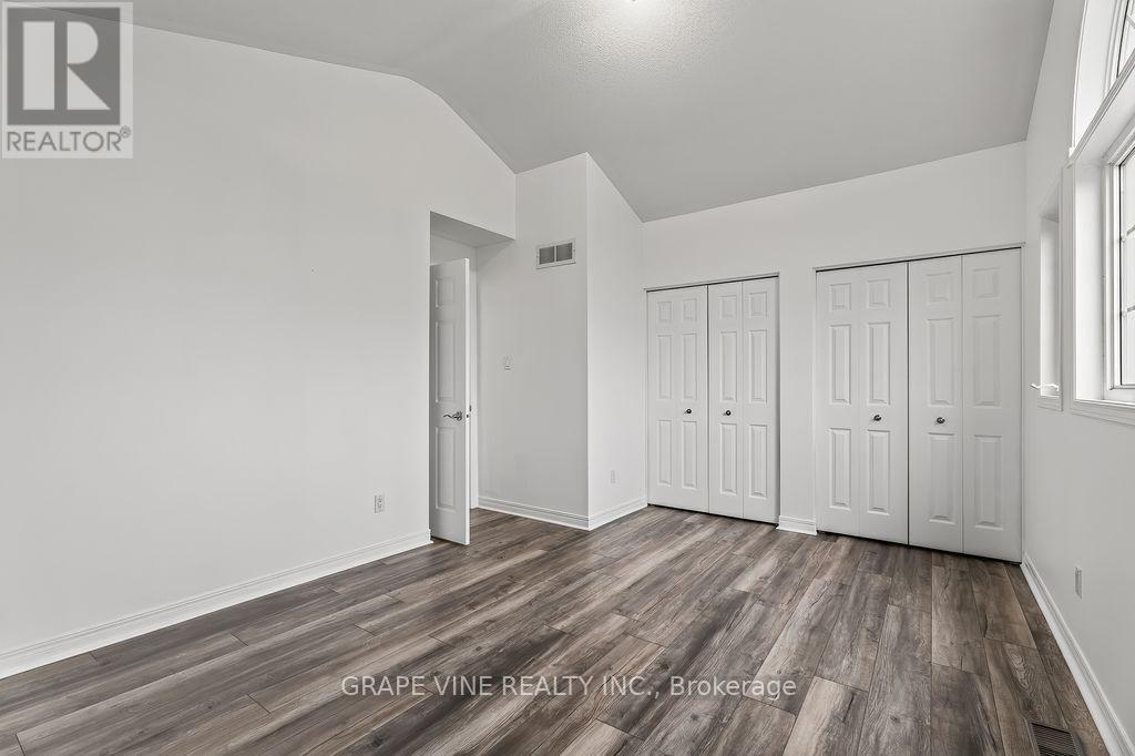 105 Rowallen Place Property Photo 27