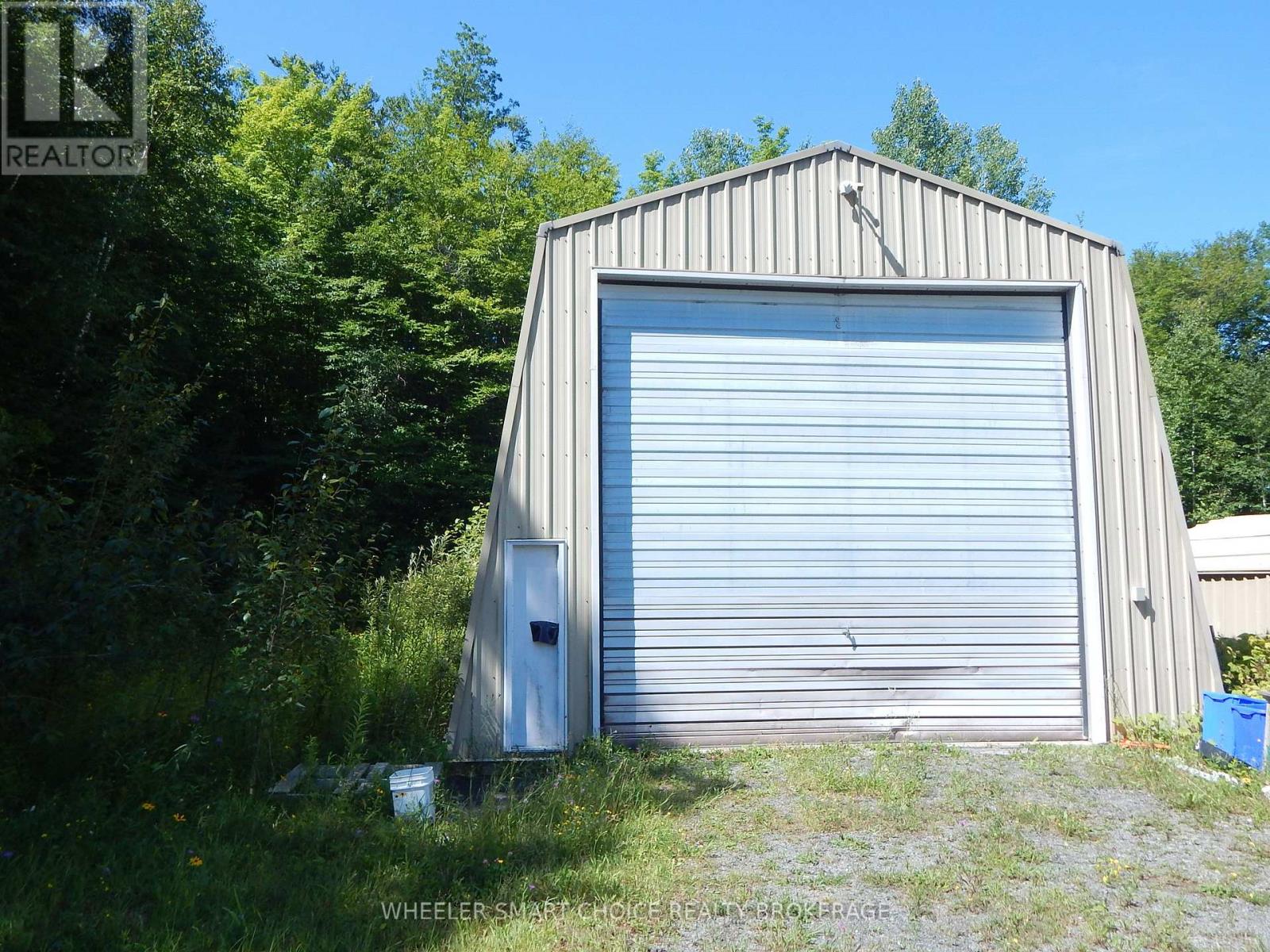 5190 Brunet Road Property Photo 6