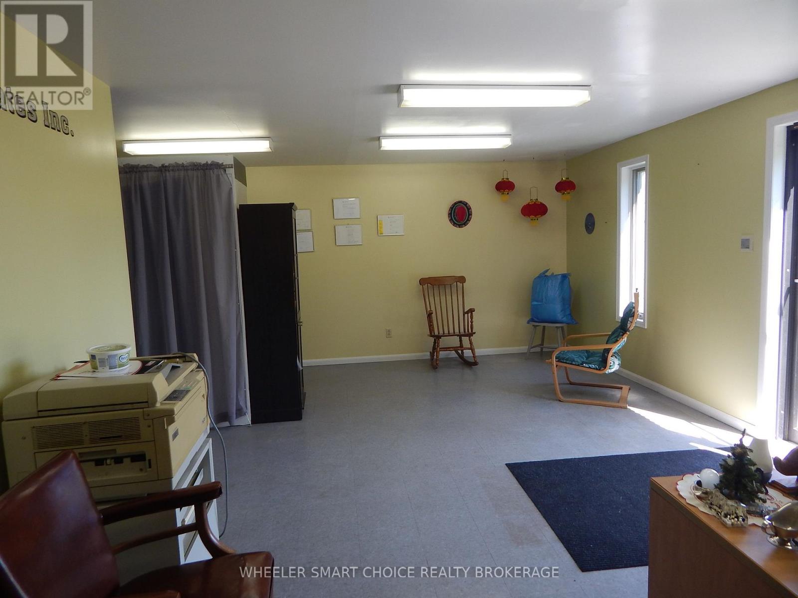 5190 Brunet Road Property Photo 11
