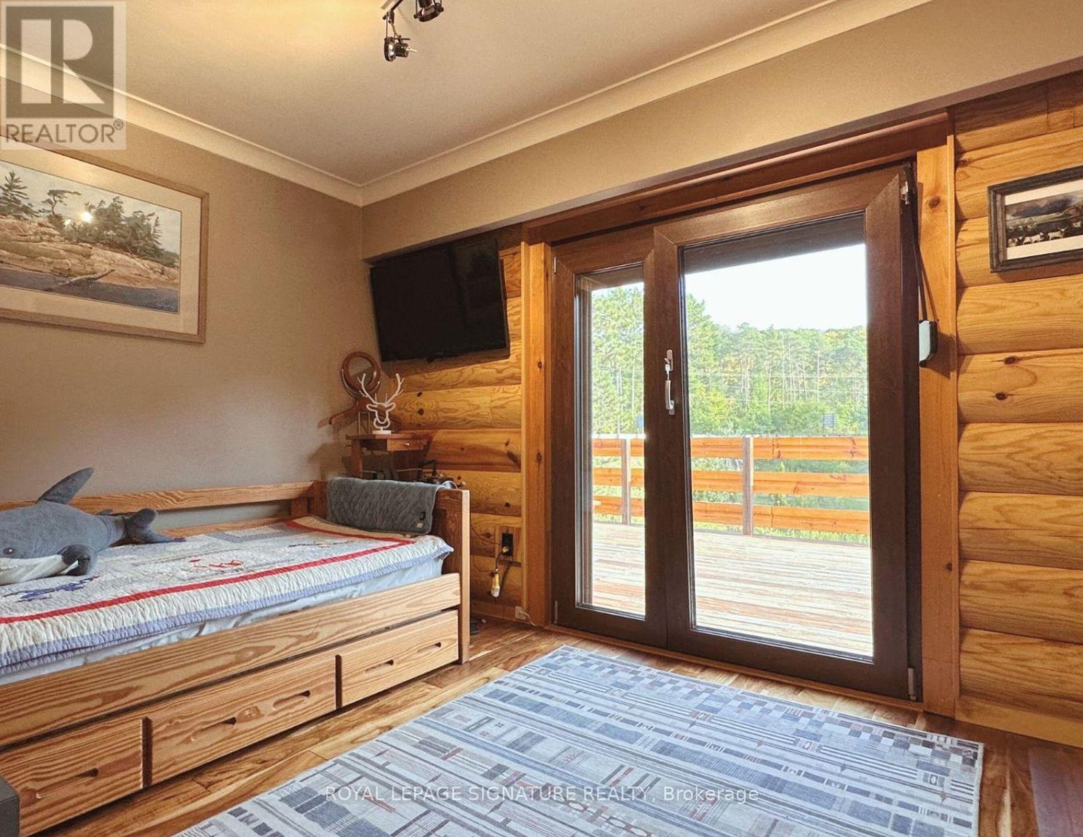 1064 Omagaki Road N Property Photo 34