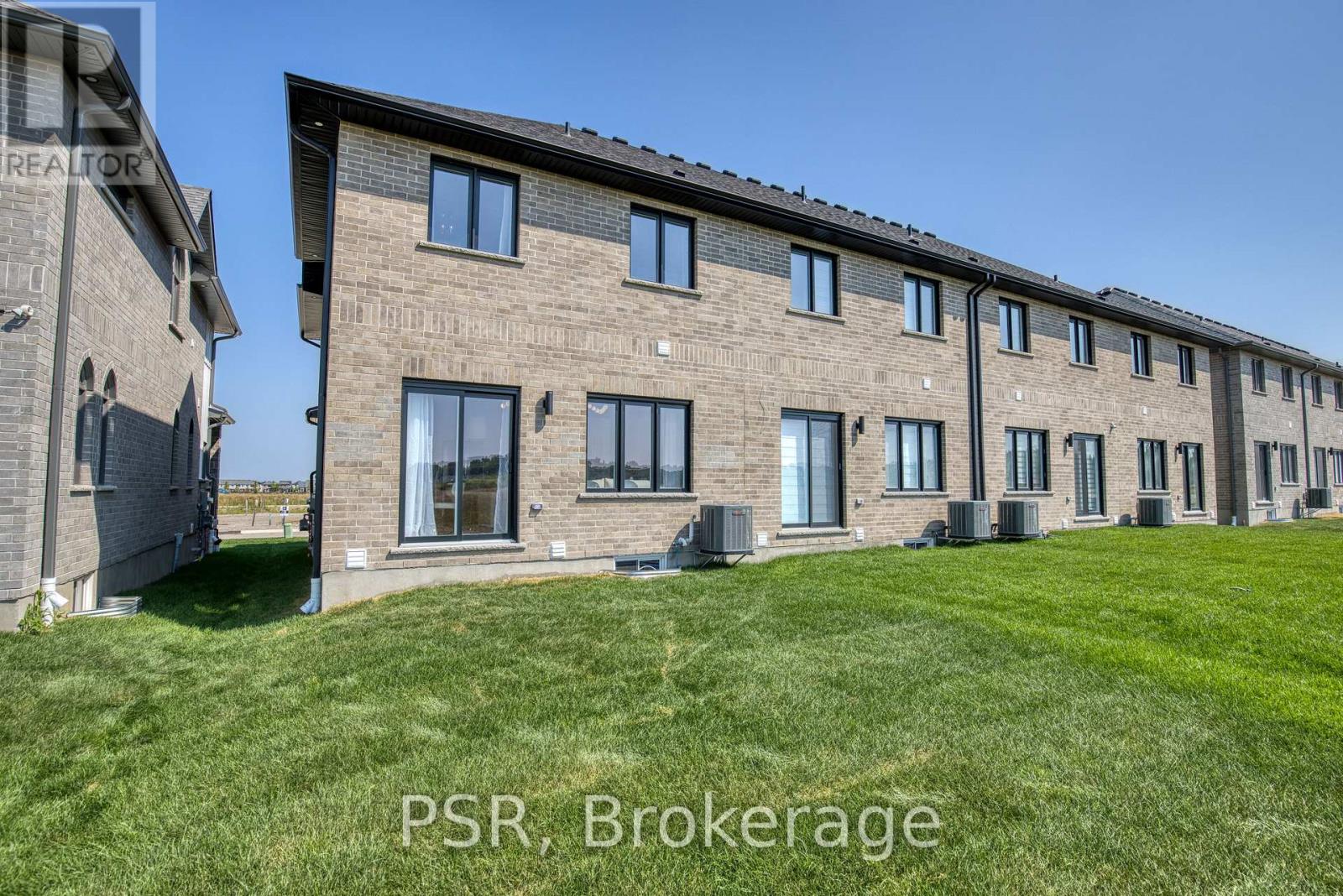 93 Rivergreen Crescent Property Photo 31