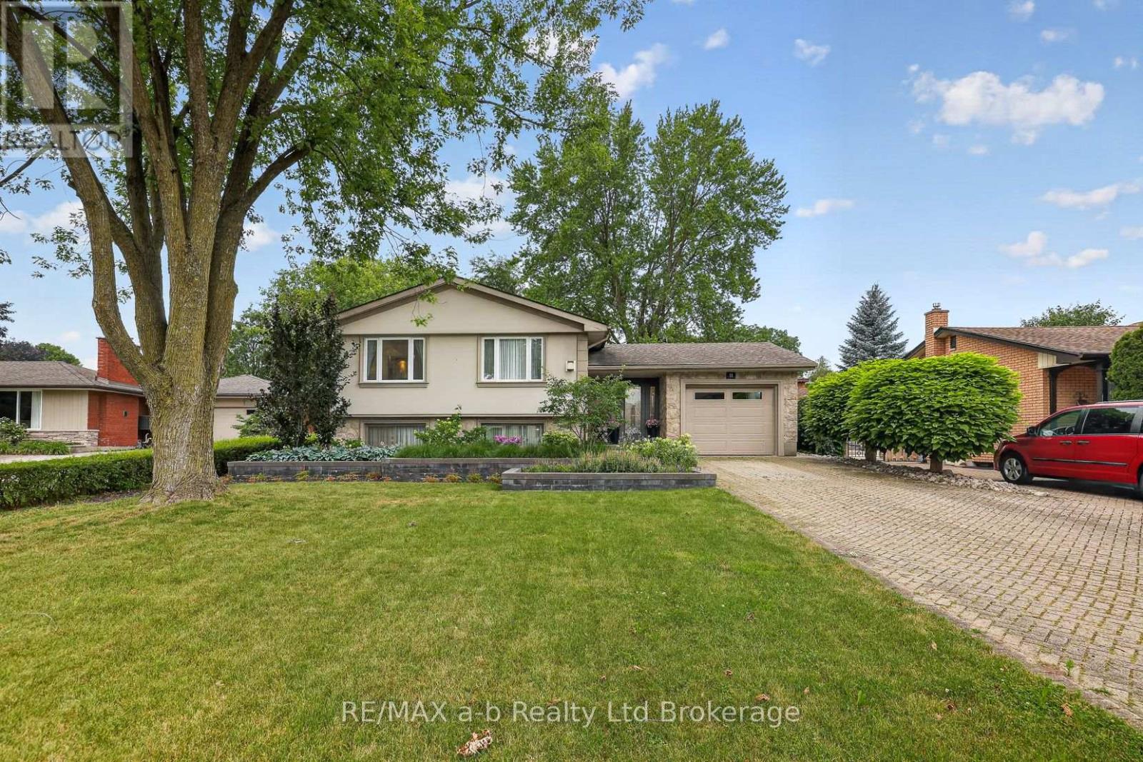 11 Princess Park Road Property Photo 1