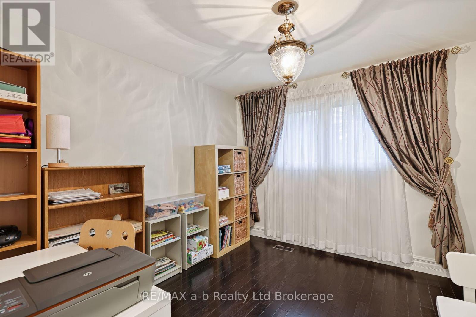 11 Princess Park Road Property Photo 31