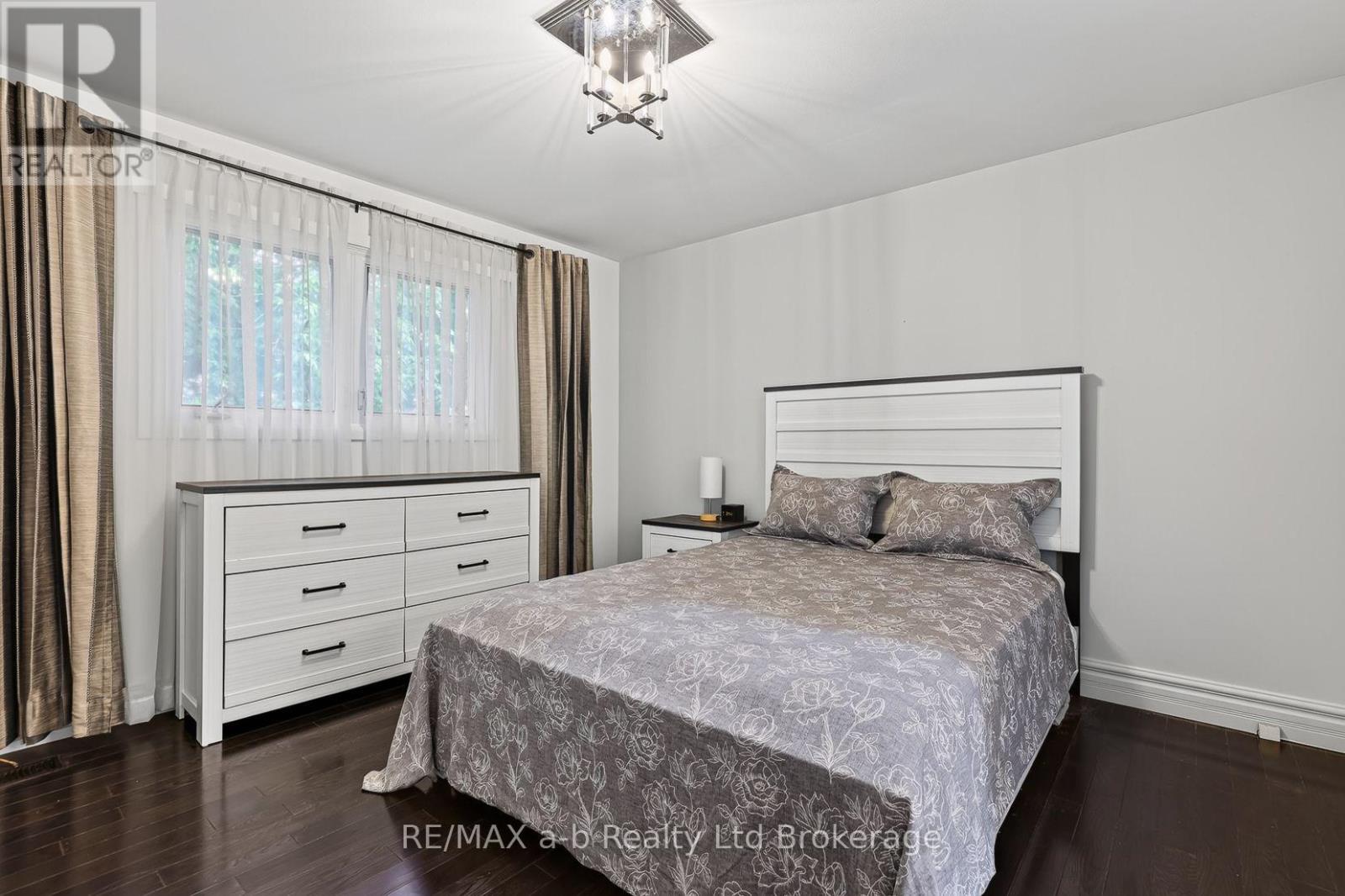 11 Princess Park Road Property Photo 32