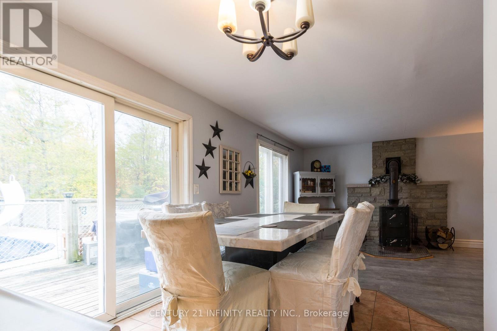 460 Pigden Road Property Photo 15