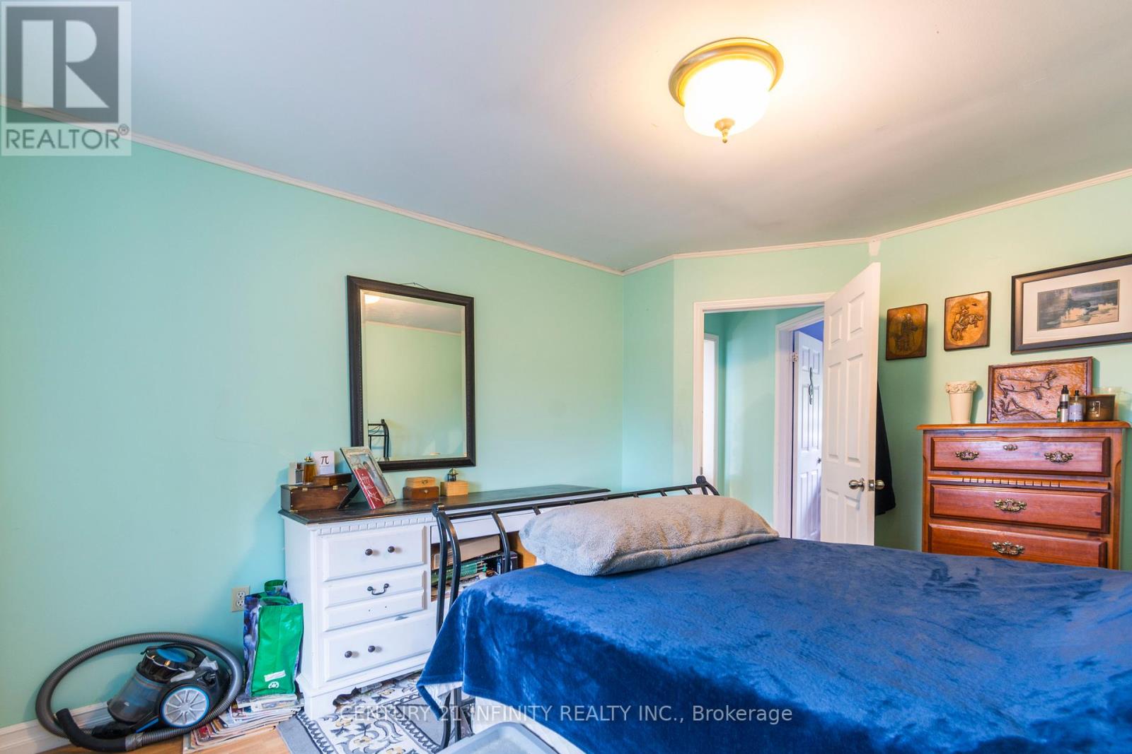 460 Pigden Road Property Photo 25