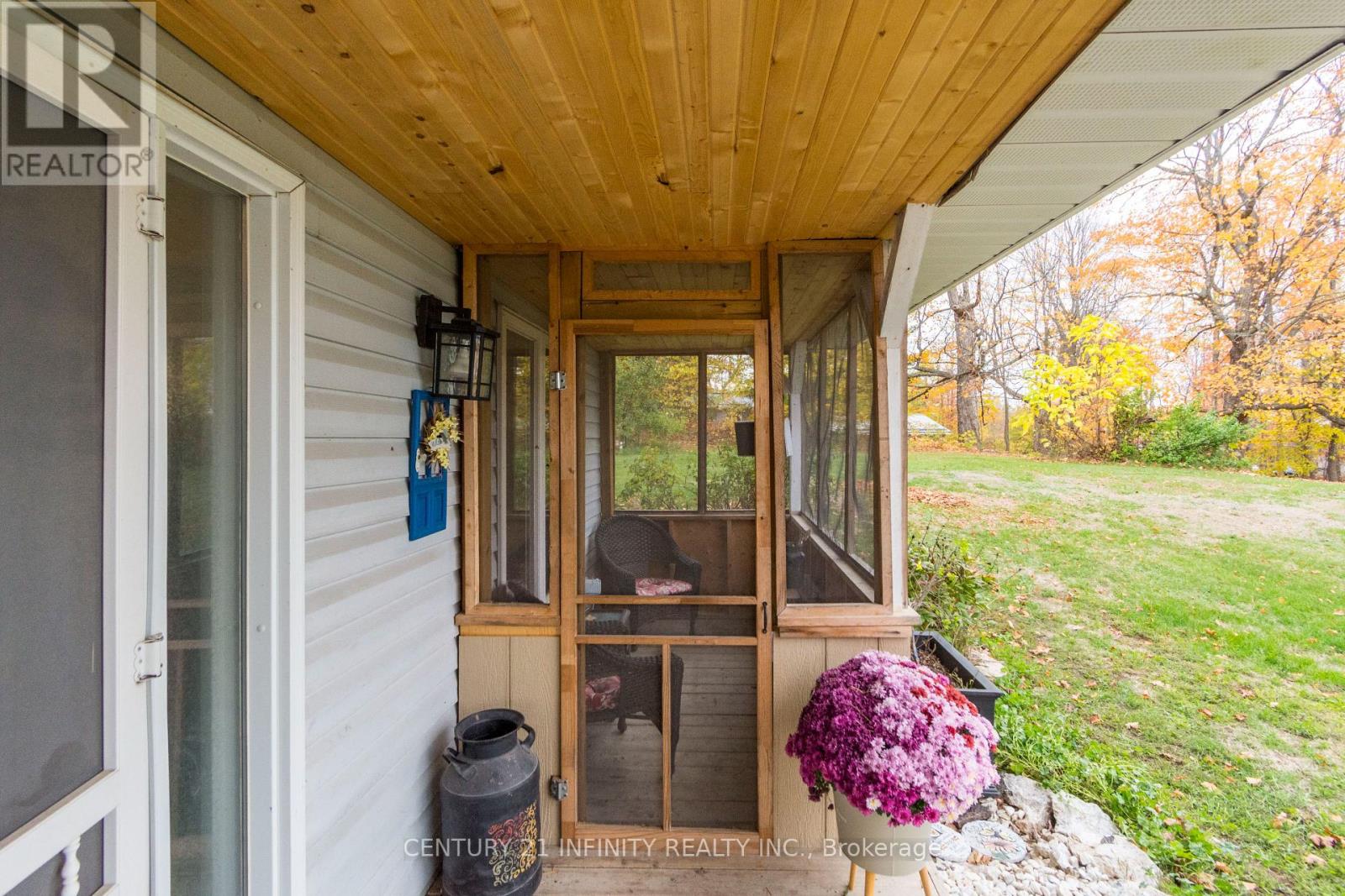 460 Pigden Road Property Photo 31
