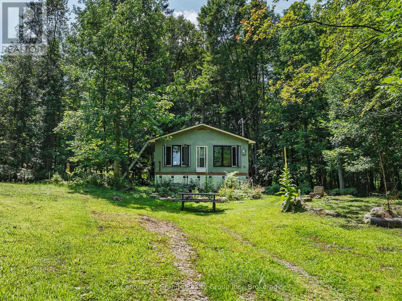 28 DOVERS HILL ROAD Property Photo 1