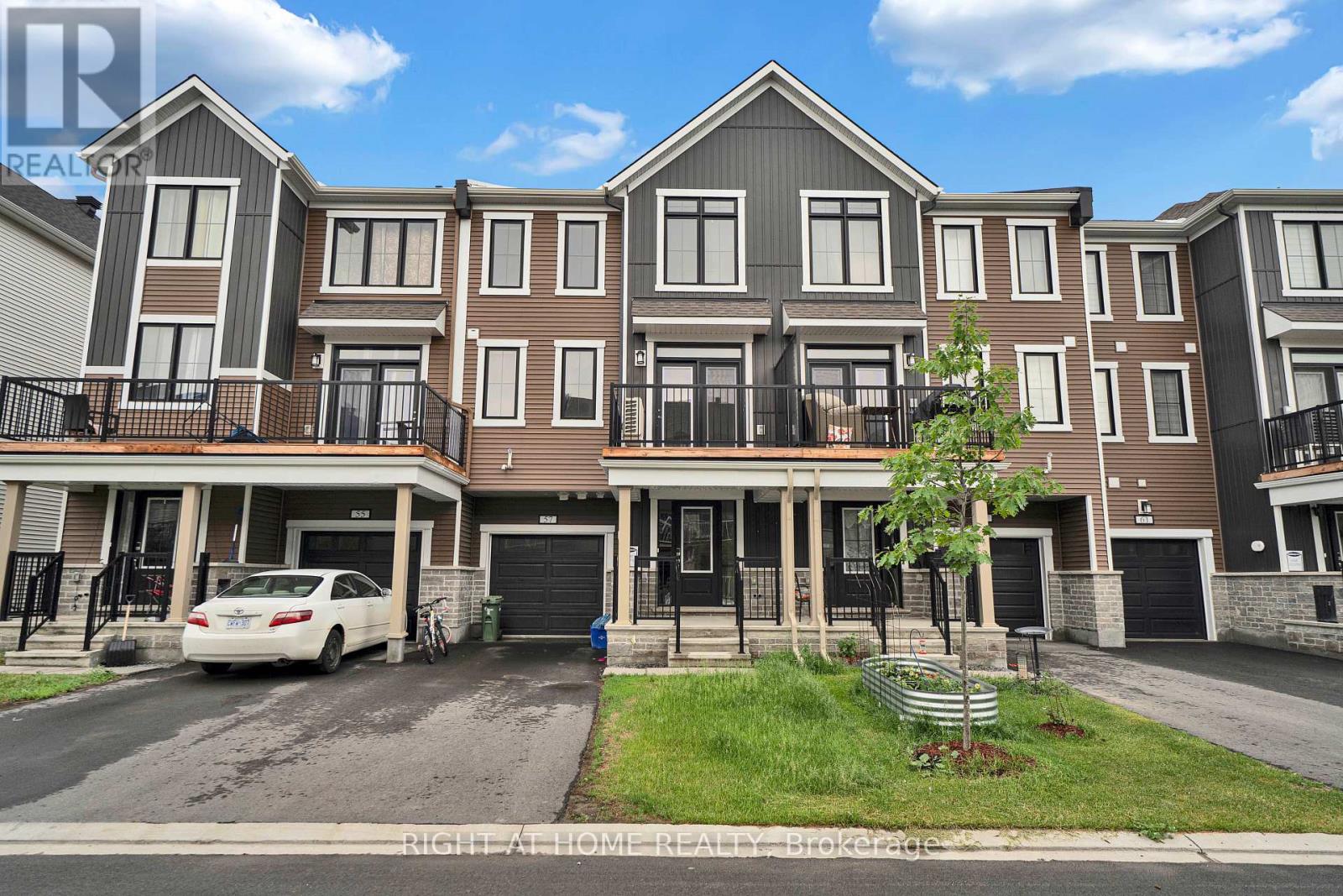 57 Placette Stitch Mews Property Photo 1