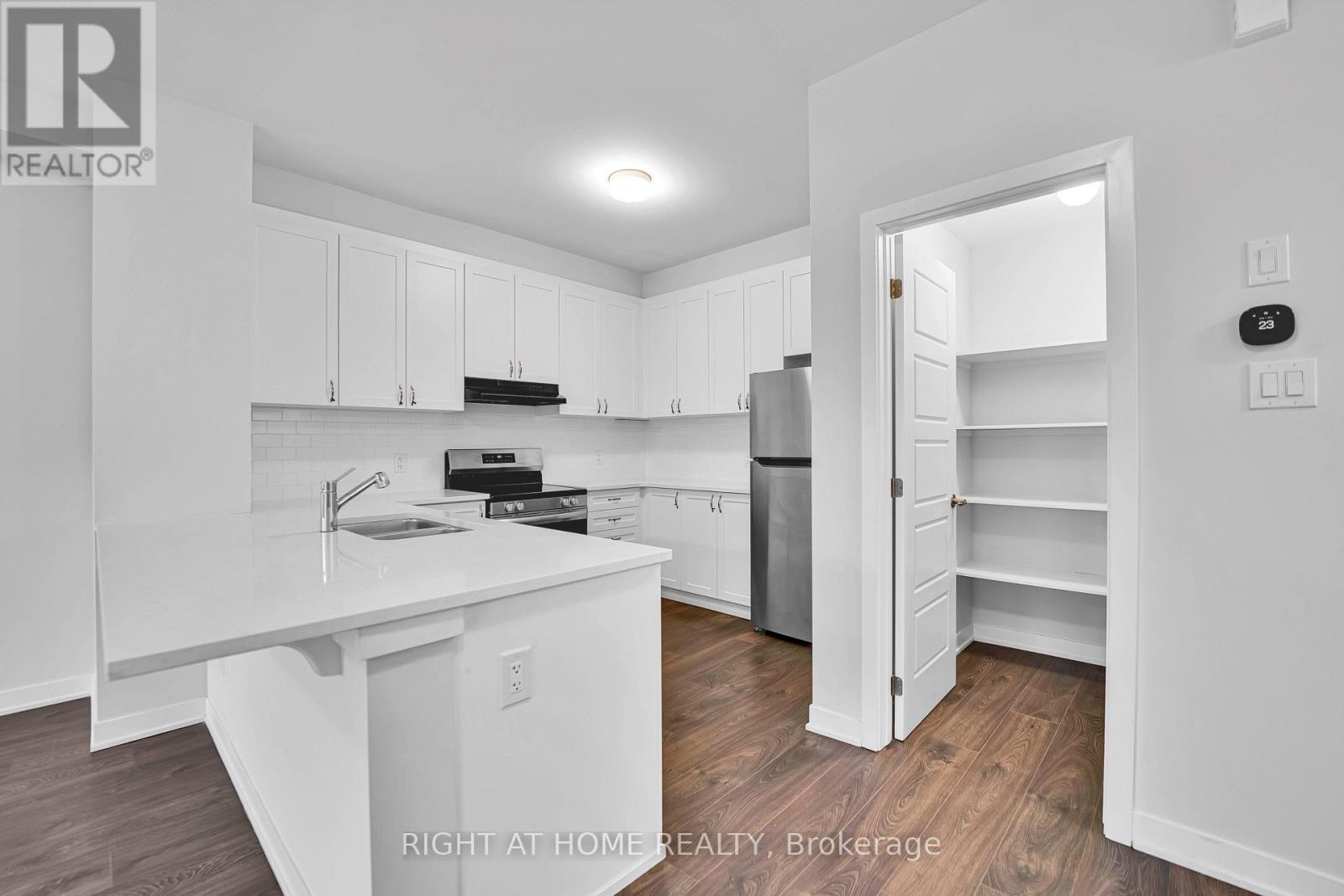 57 Placette Stitch Mews Property Photo 9