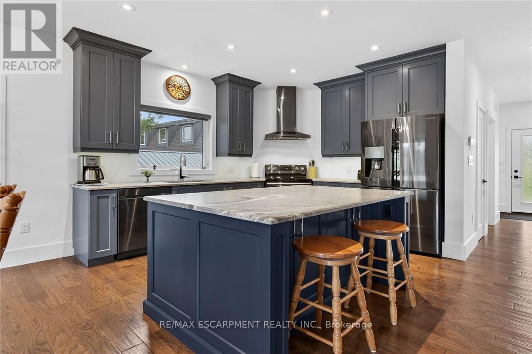 1300 River Road Property Photo 10